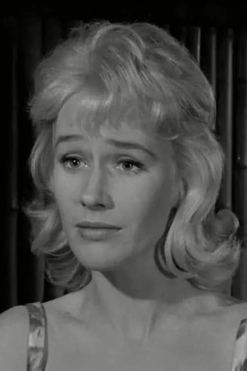 Felicity Young interpretando a Jean