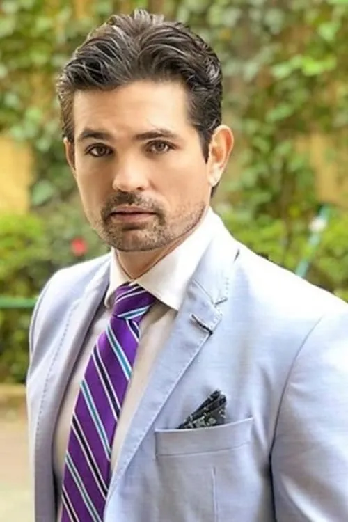 Ferdinando Valencia — personaje: Concursante