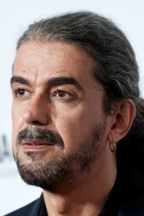 Fernando León de Aranoa interpretando a Self