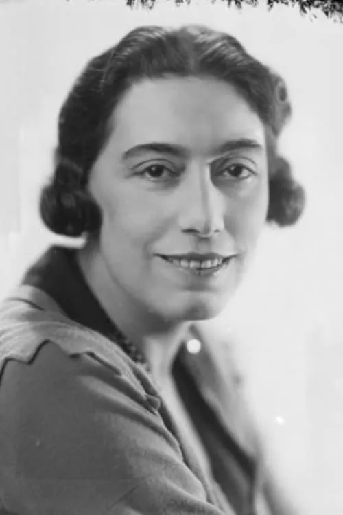 Fie Carelsen interpretando a