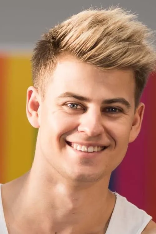 Filip Zabielski interpretando a Mateusz Bardach