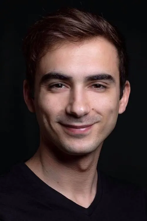 Flávio Gil interpretando a 