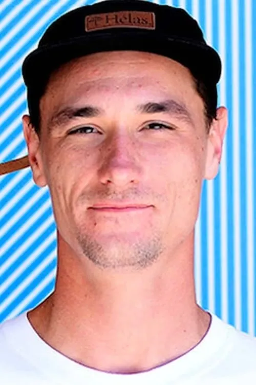 Tom Karangelov ha trabajado con Flo Mirtain en 1 ocasiones