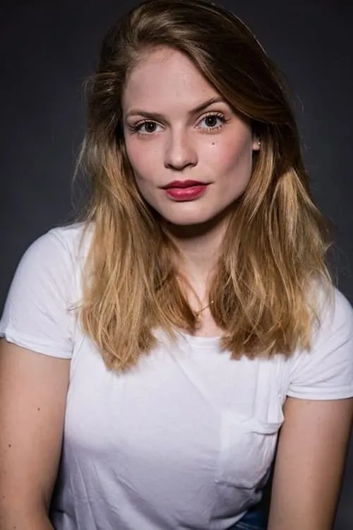 Florence Vos Weeda — personaje: Alex