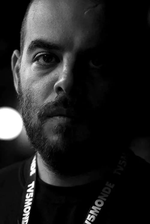 Fokion Bogris interpretando a Vangelis