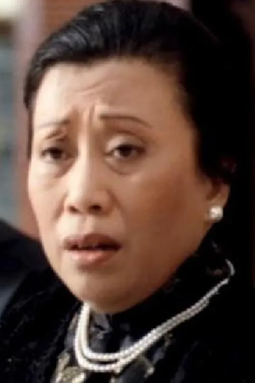 Chui Hoh-Ying ha trabajado con Fong Yue en 1 ocasiones