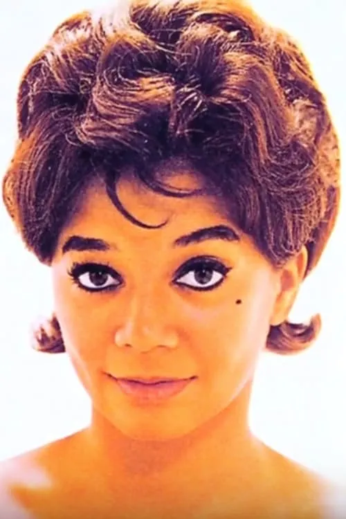 Frances Davis interpretando a Maid