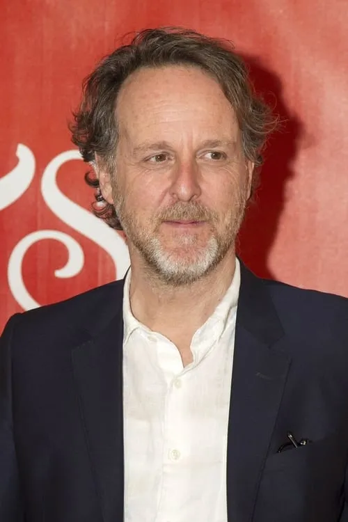 Francesco Bruni interpretando a Dante Mingione