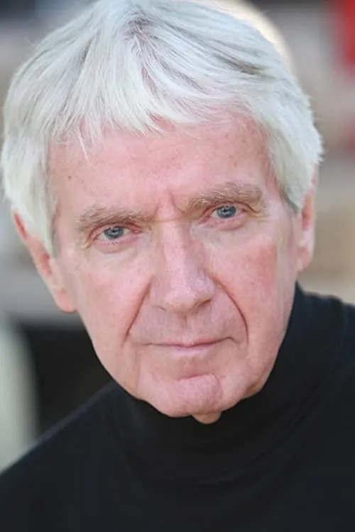 Francis X. McCarthy interpretando a Press