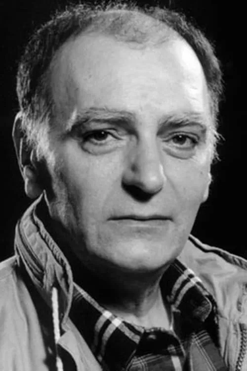 Carmen Conesa ha trabajado con Francisco Casares en 3 ocasiones