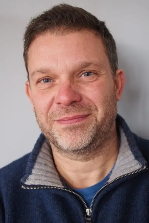 Luis Fernandez ha trabajado con Franck Magnier en 1 ocasiones