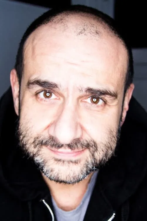 Franck Sportis interpretando a Miss Piggy (voice)