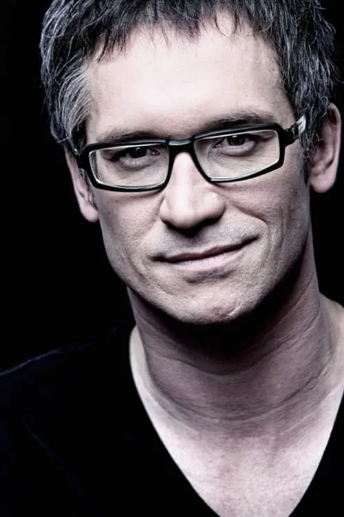 Louis-Olivier Mauffette ha trabajado con François-Étienne Paré en 1 ocasiones