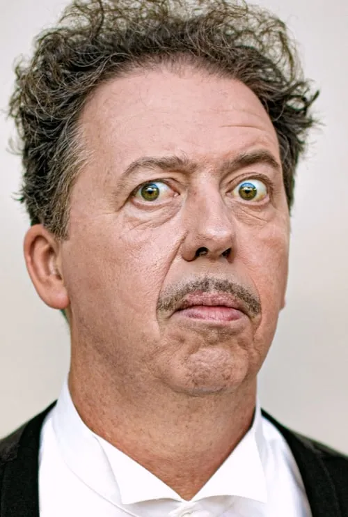 François-Michel Van Der Rest en su biografía y filmografía