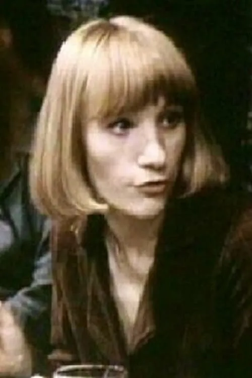 Françoise Maillot interpretando a Neighbor