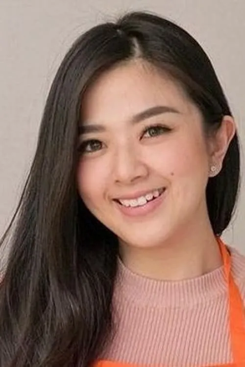 Franda interpretando a Cindy dewasa