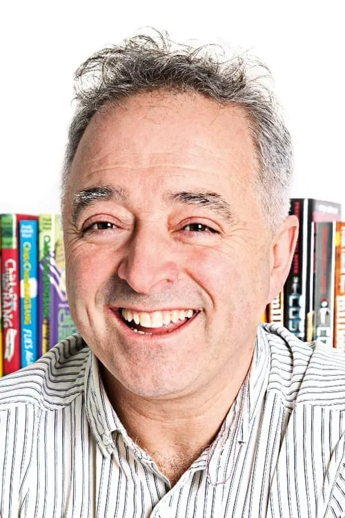 Frank Cottrell Boyce interpretando a interviewed guest