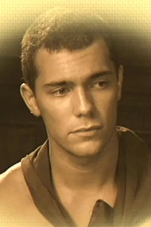 Frank Taylor interpretando a