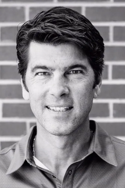 Frankie Andreu interpretando a Himself