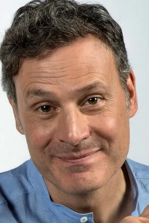 Franz interpretando a Ernesto