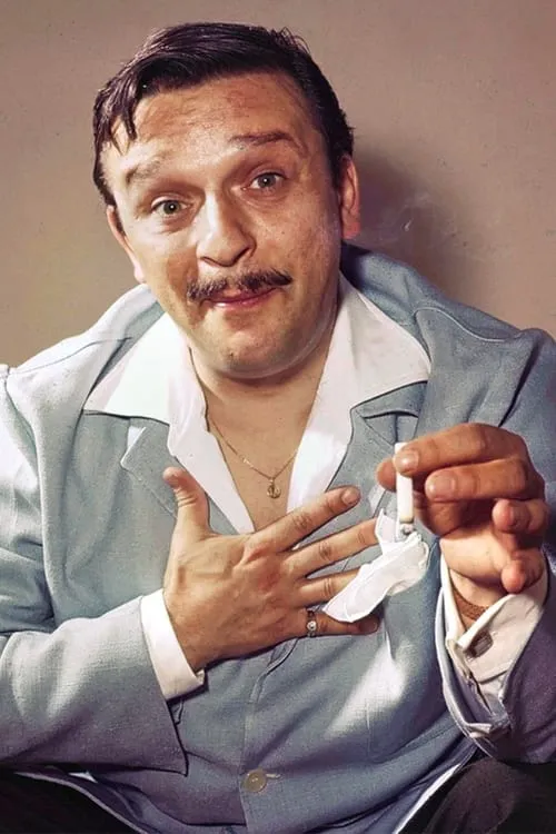 Fred Buscaglione interpretando a Fred Bombardone