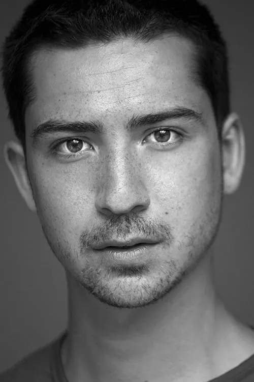 Lewis Mackinnon ha trabajado con Fred Fergus en 1 ocasiones