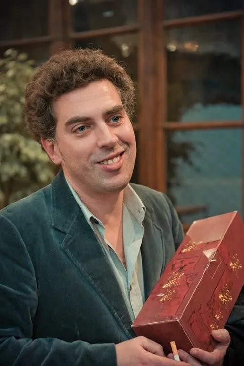 Emmanuel Mouret ha trabajado con Frédéric Niedermayer en 4 ocasiones