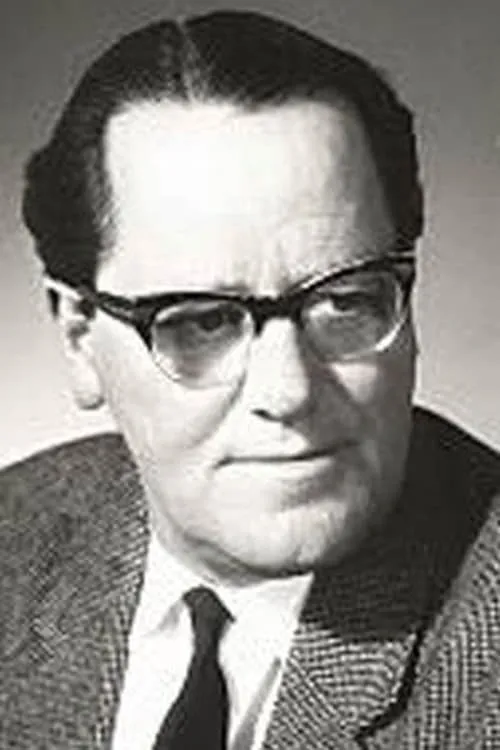 Fritz-Hugo Backman interpretando a Oppman