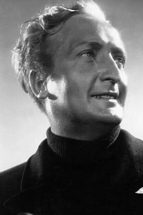 Fritz Wendhausen interpretando a Colonel (as F.R. Wendhousen)