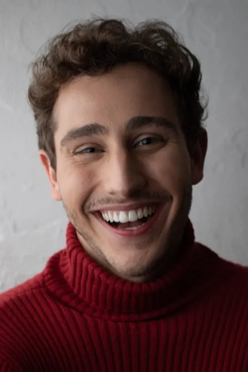 Gabriel Borsatto interpretando a