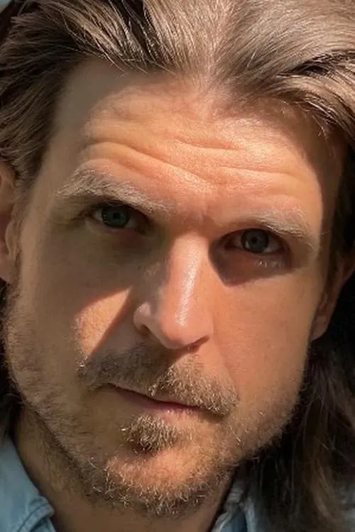 Gabriel Odenhammar — personaje: Max Svensson