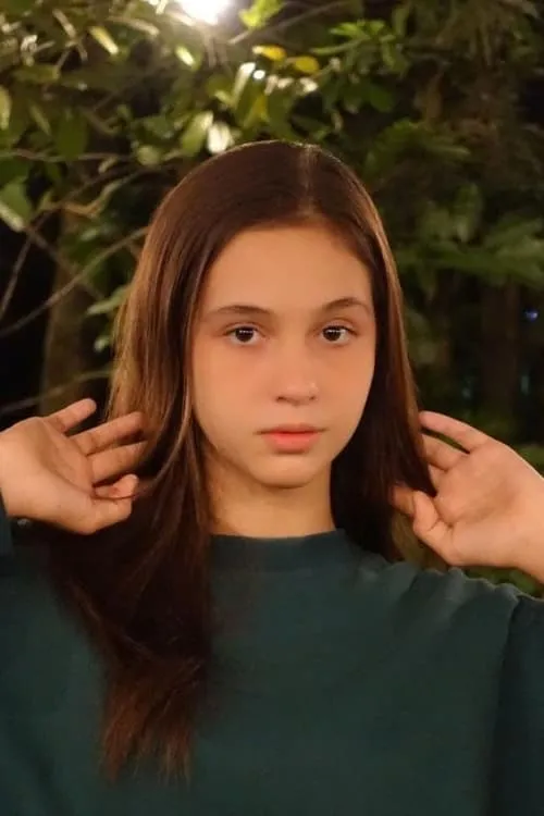 Gabriella Quinlyn interpretando a Tasya