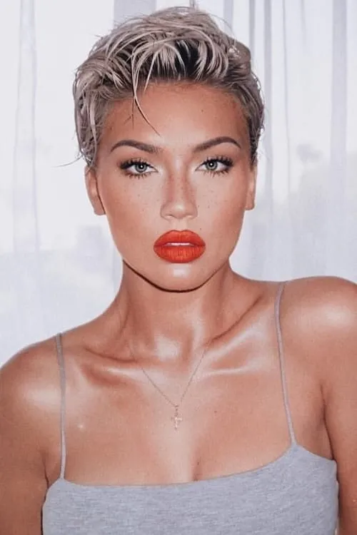 Logan Findlay ha trabajado con Gabrielle Cassi en 1 ocasiones