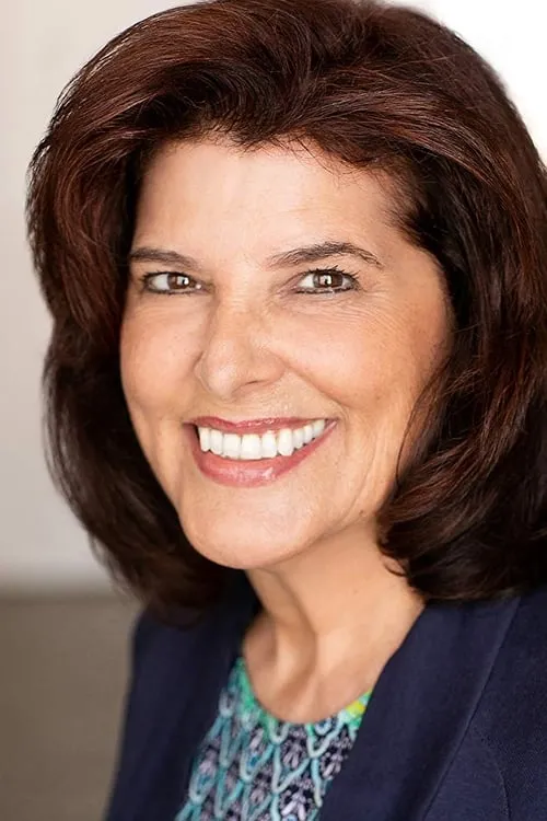 Gail Borges interpretando a Mona Rossi