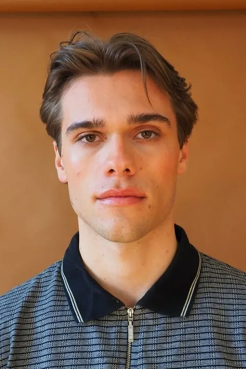 Hugo Mikal Skår ha trabajado con Gard Løkke en 1 ocasiones