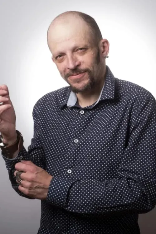 Gareth Berliner — personaje: Thomas Taylor