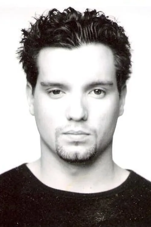 Gary Rideout Jr. interpretando a Boiter