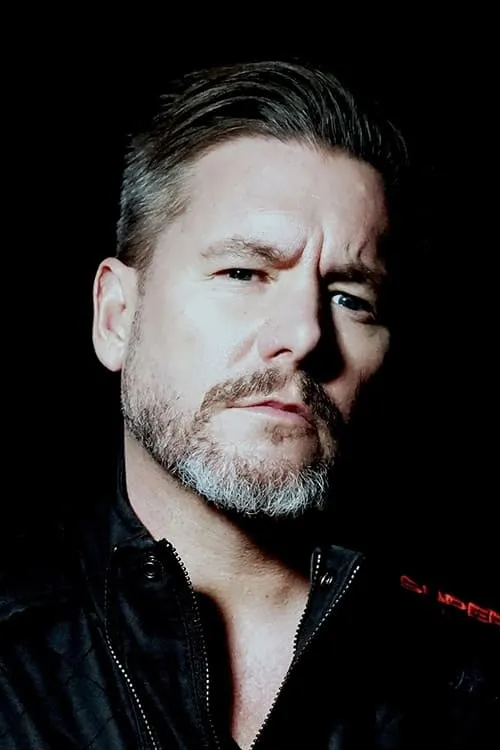 Martika ha trabajado con Gavin Harrison en 1 ocasiones