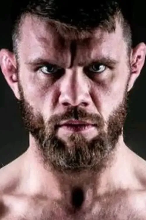 Kyle Stewart ha trabajado con Gavin Hughes en 1 ocasiones