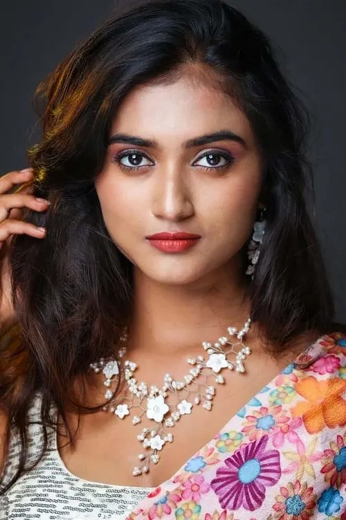 Gayatri Patel interpretando a