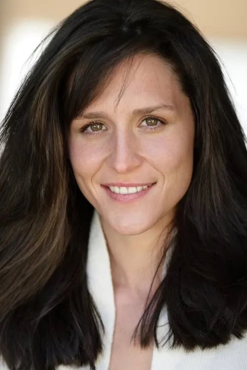 Geneviève Laroche interpretando a Julie Picard