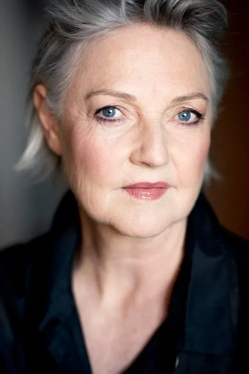 Lenka Kripac ha trabajado con Genevieve Mooy en 1 ocasiones