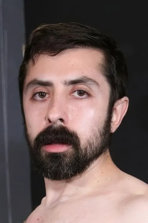 Geoff Gregorio interpretando a