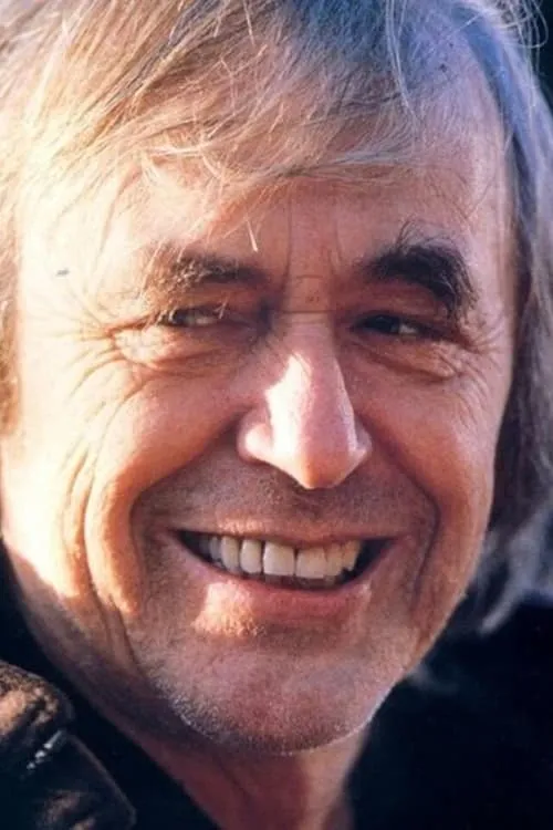 Geoff Murphy interpretando a Man in the Street