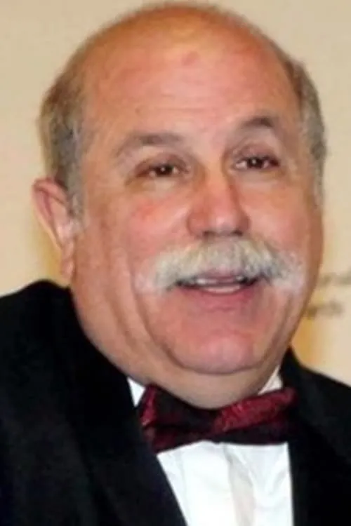 Geoff Posner interpretando a Self