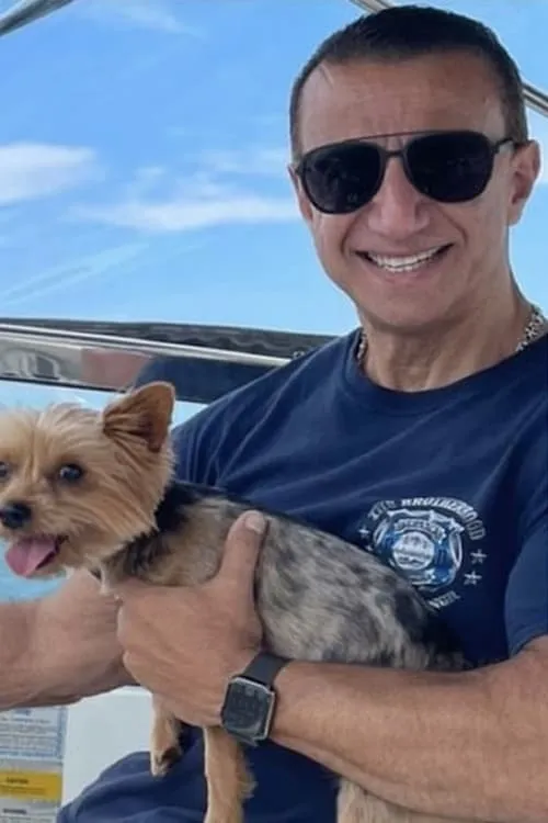 Chris Cormier ha trabajado con George Farah en 1 ocasiones