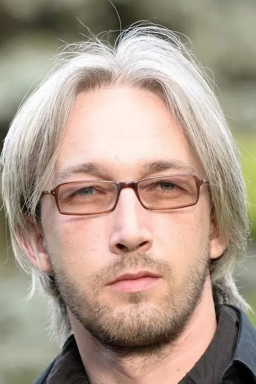 Kristina Cepraga ha trabajado con George-Ioan Hodor en 1 ocasiones