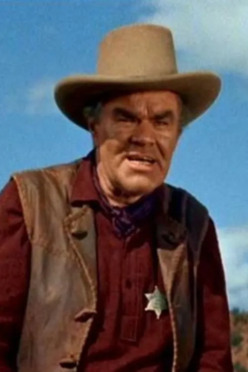 George Mathews interpretando a Duke Fargoh