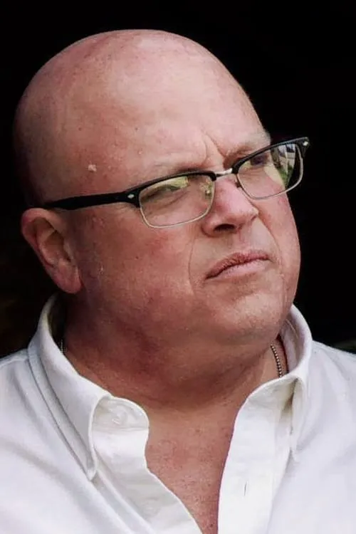 George S. Gemette interpretando a Henry Woods