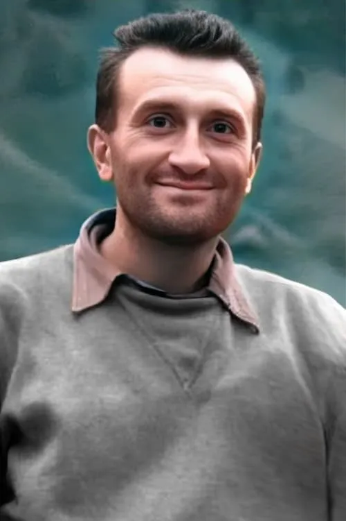 Yann Borgnet ha trabajado con Georges Livanos en 1 ocasiones